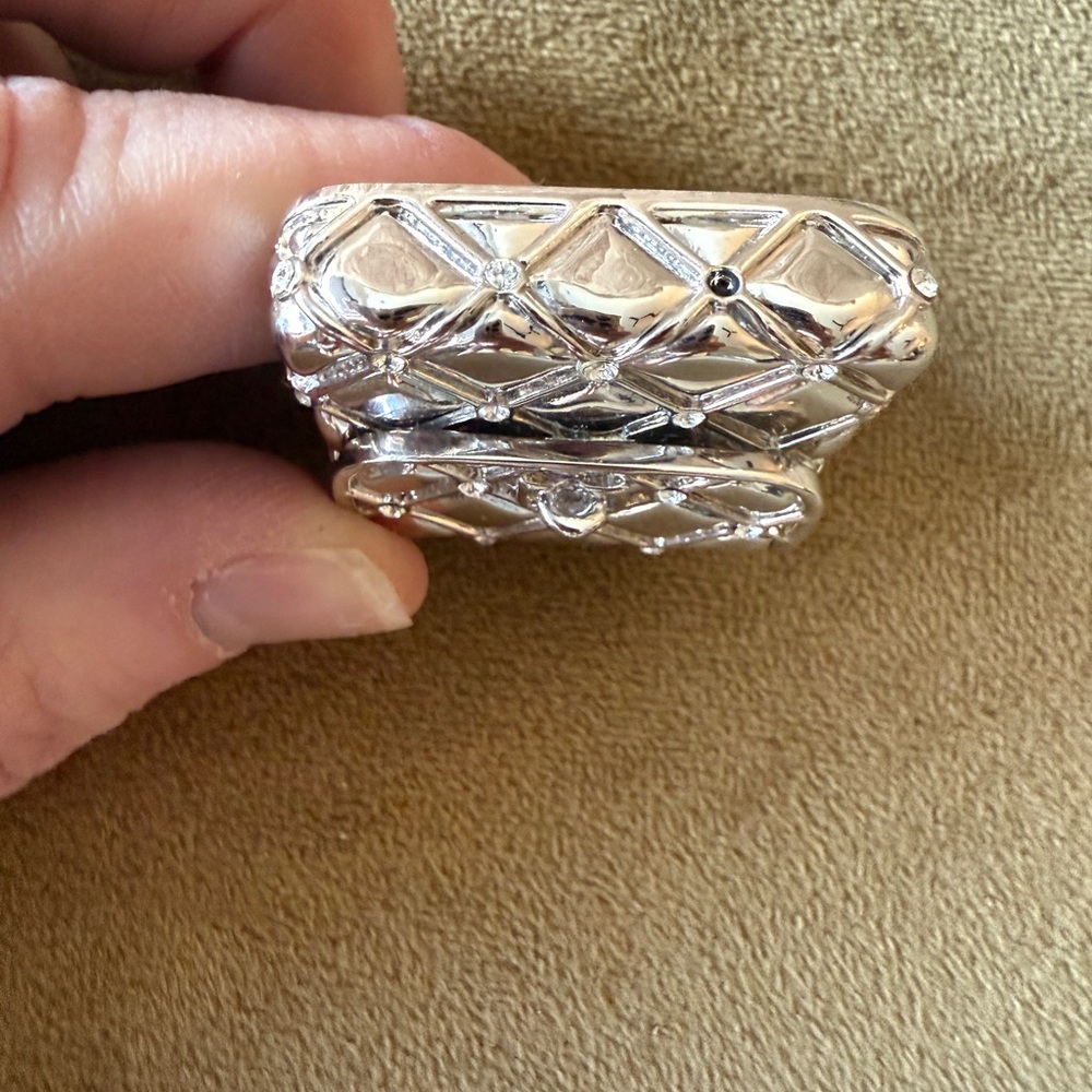St John Vintage Silver Toned/Rhinestone Quilted Purse Brooch Very Good Condition - Picture 5 of 9